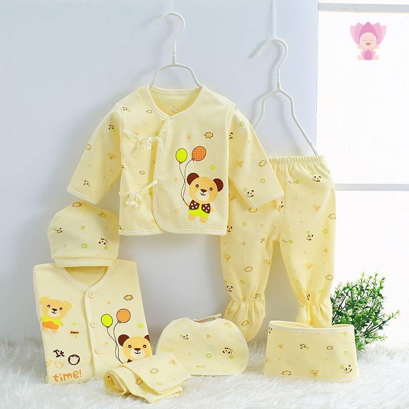 Newborn Baby's Cotton Clothing 7 Pcs Set